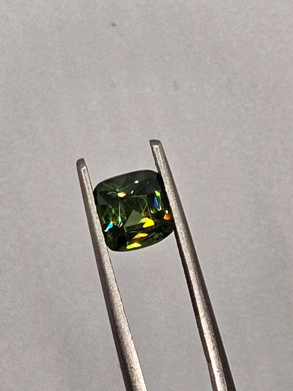 1.50 Ct Natural Ceylon Unheated Green Zircon Gemstone